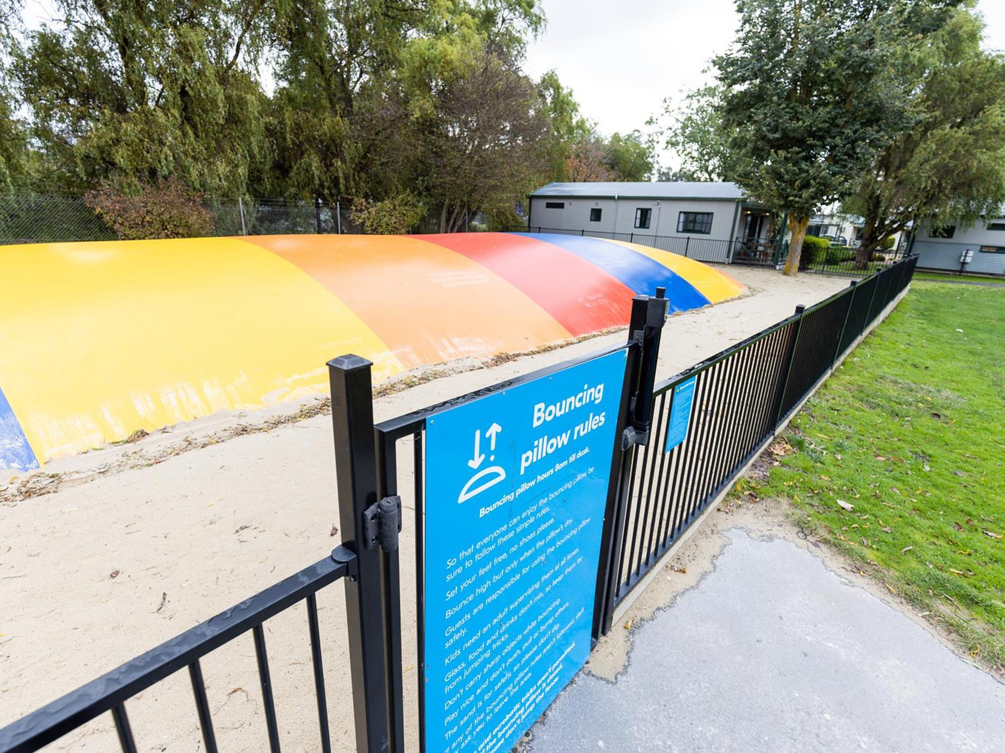 Nrma Ballarat Holiday Park מראה חיצוני תמונה