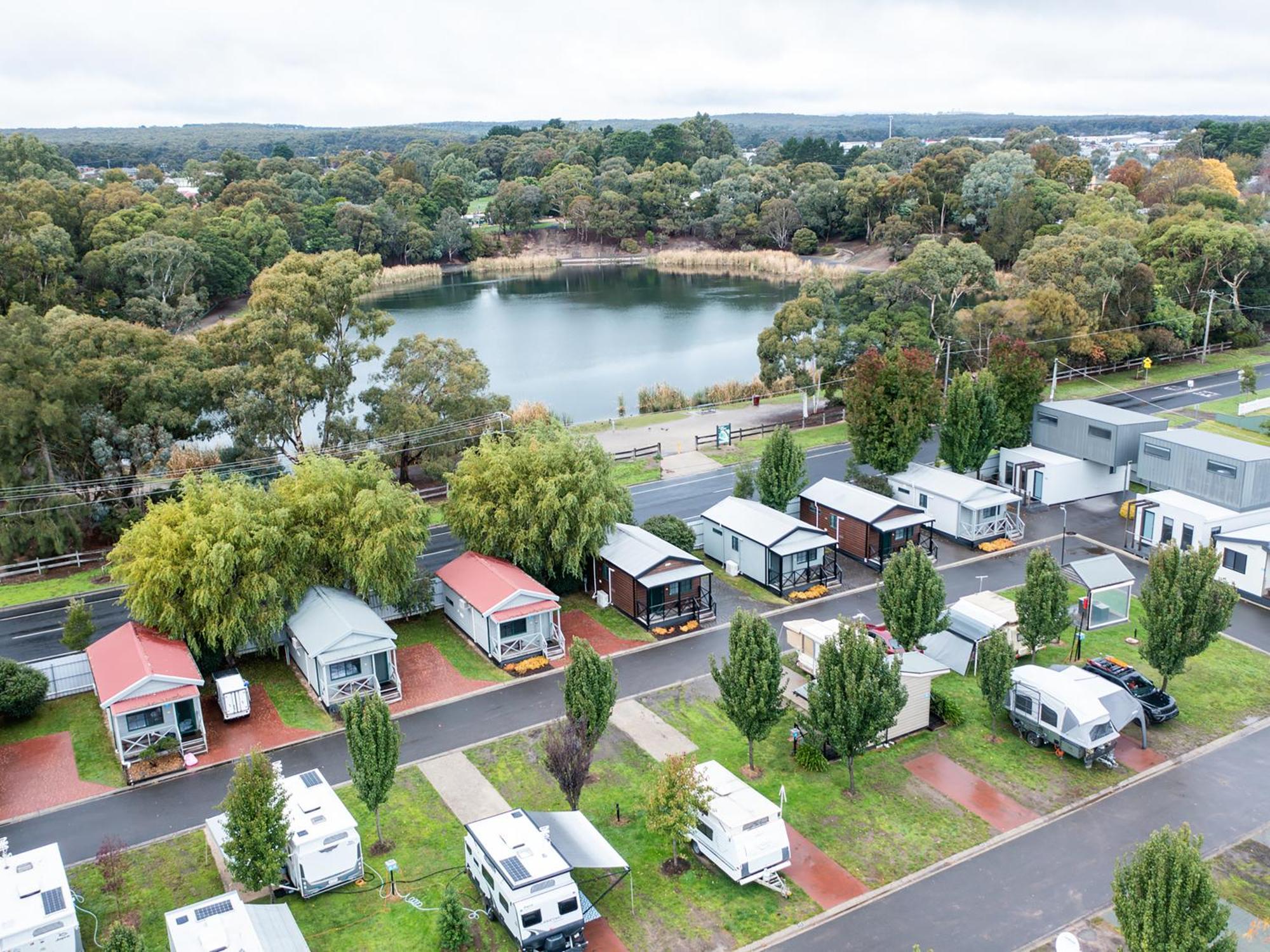 Nrma Ballarat Holiday Park מראה חיצוני תמונה