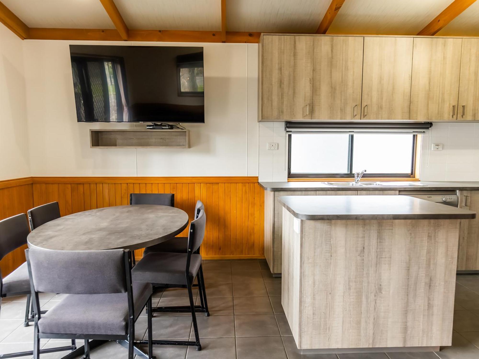 Nrma Ballarat Holiday Park חדר תמונה