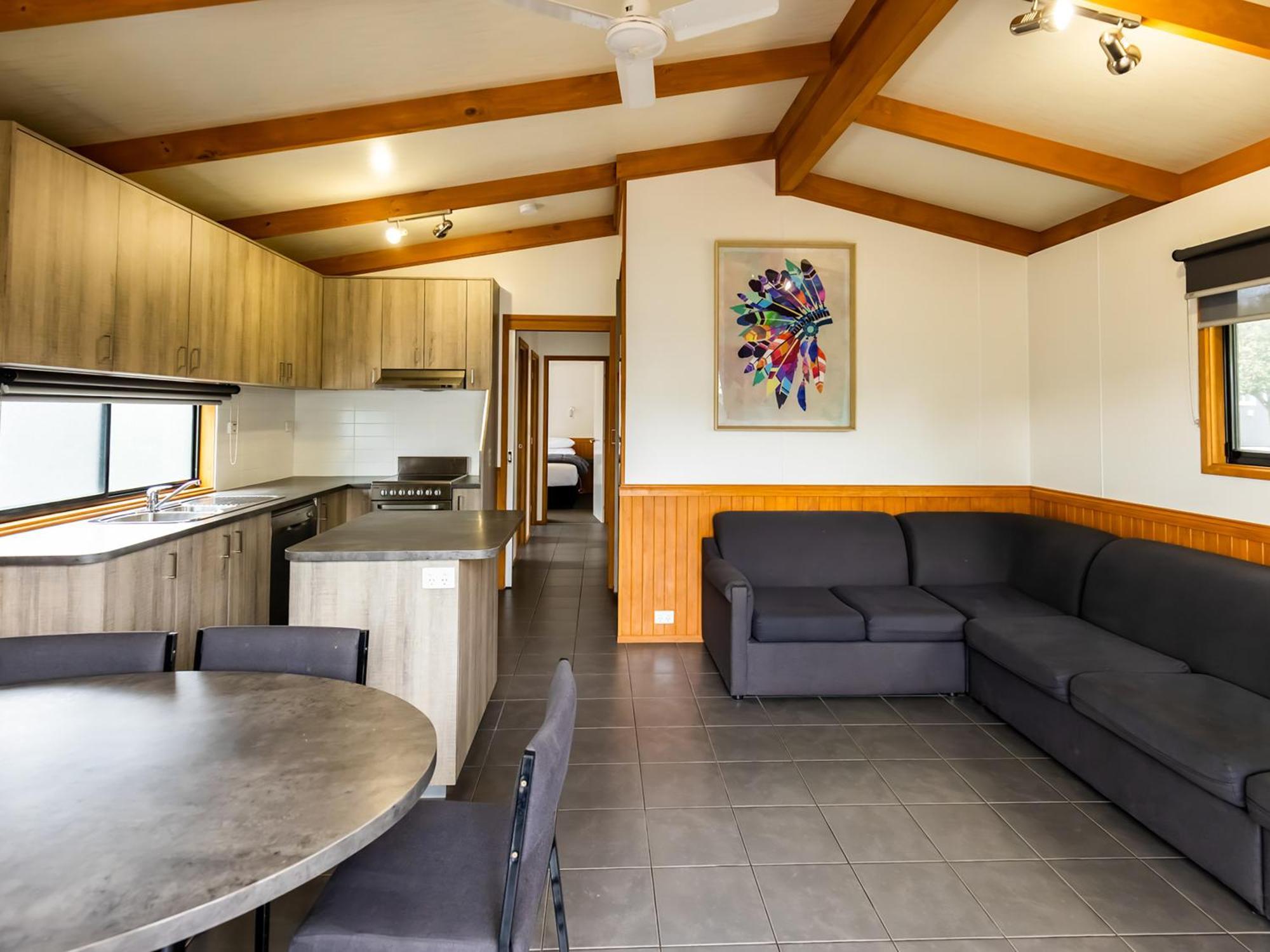 Nrma Ballarat Holiday Park חדר תמונה